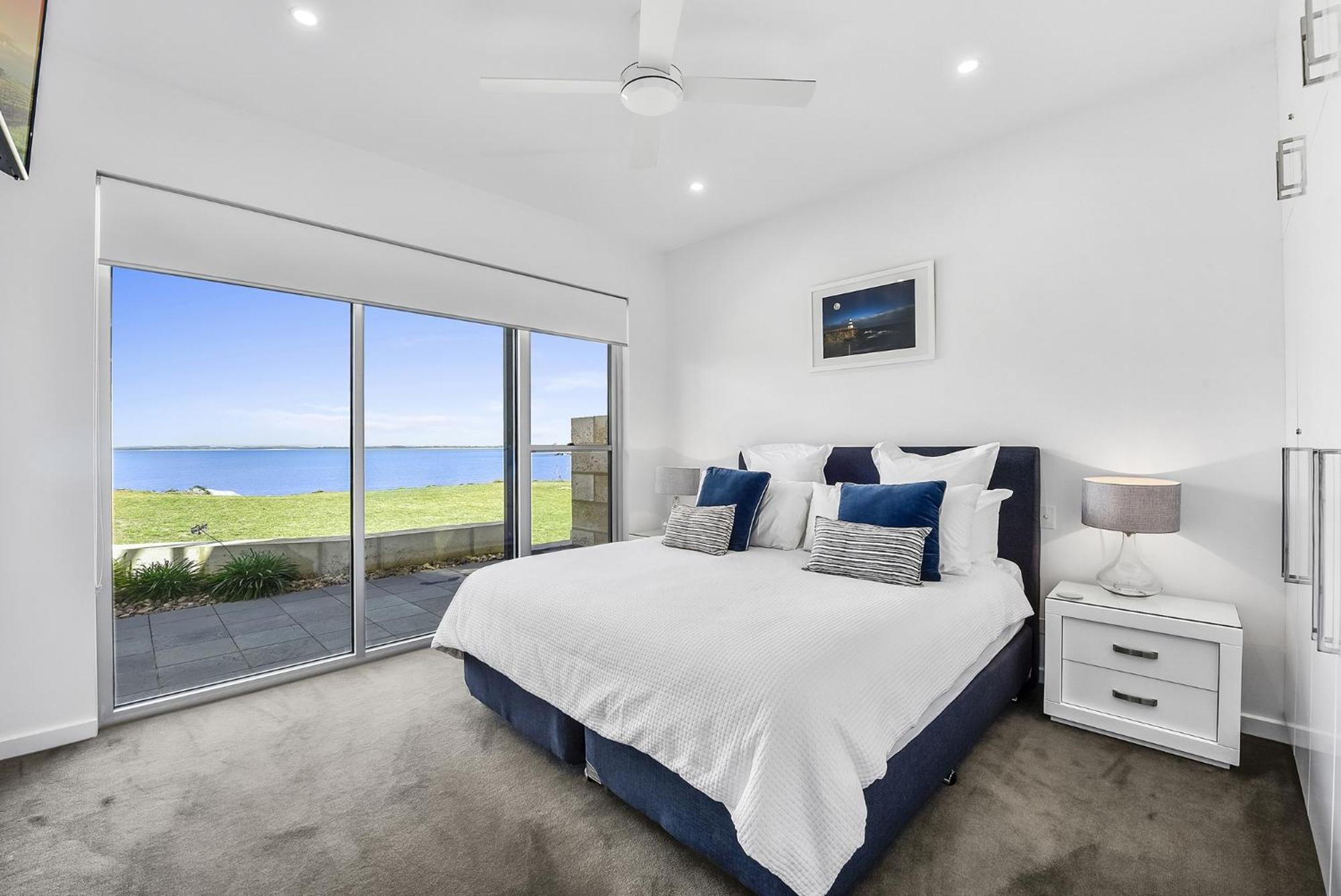 Aloha Waterfront Properties Robe Pokoj fotografie