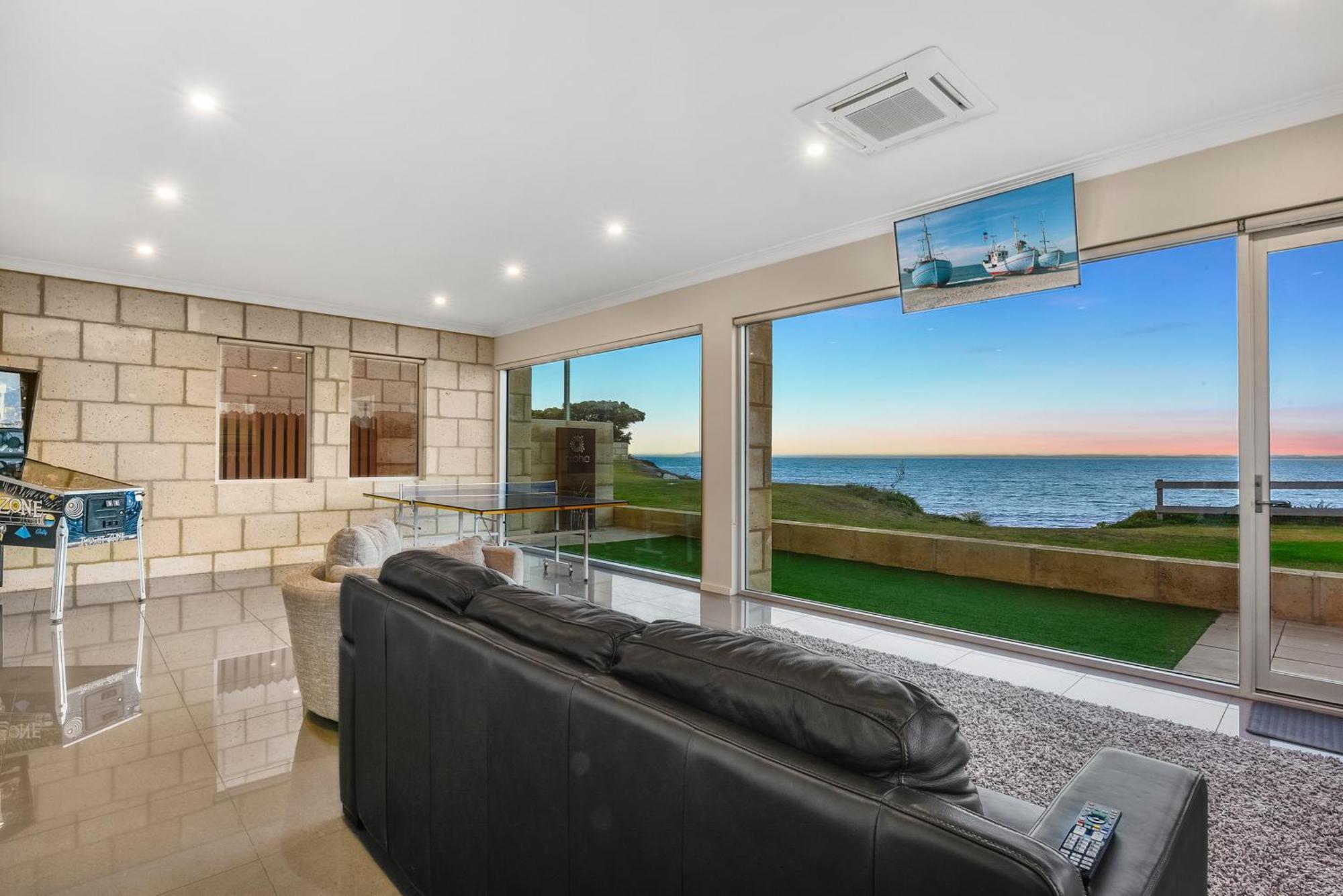 Aloha Waterfront Properties Robe Pokoj fotografie