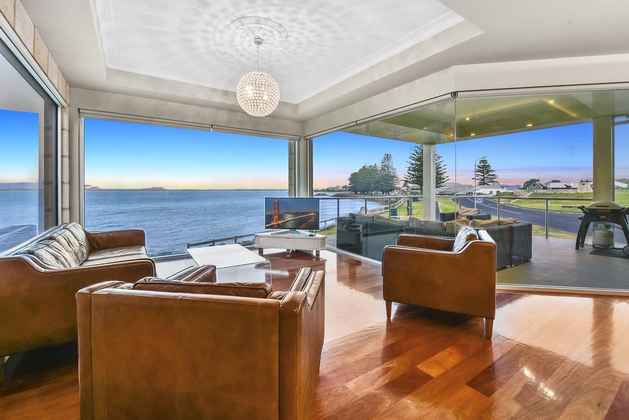 Aloha Waterfront Properties Robe Exteriér fotografie